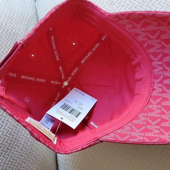 MICHEAL Micheal Kors Signature Logo Cap - Picture 5 of 10